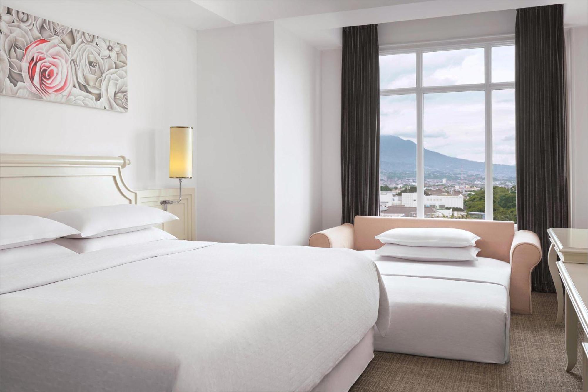 Four Points By Sheraton Bandung Exterior photo