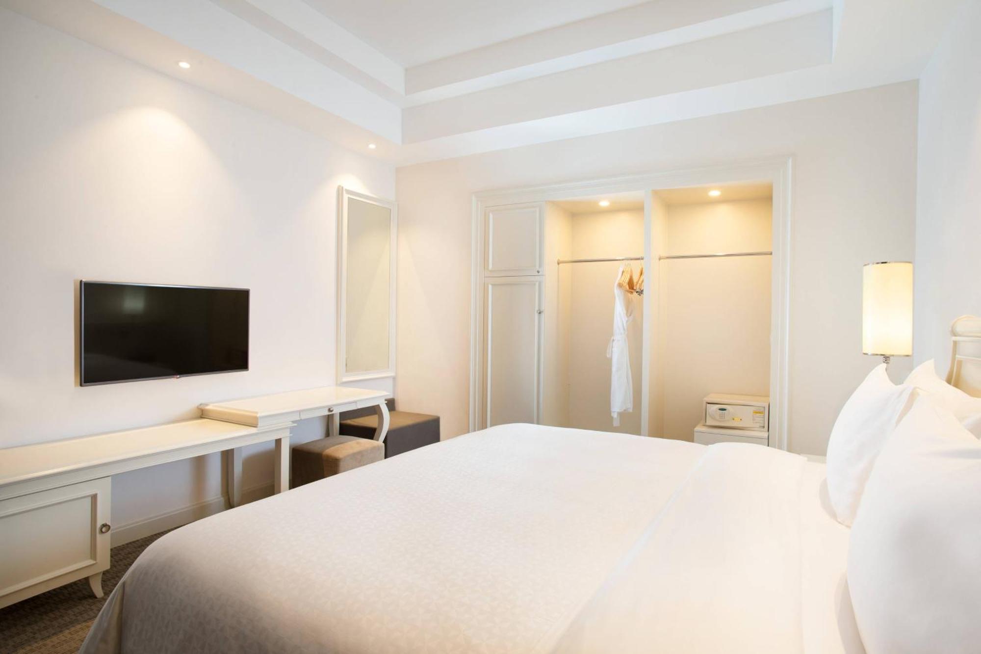 Four Points By Sheraton Bandung Exterior photo