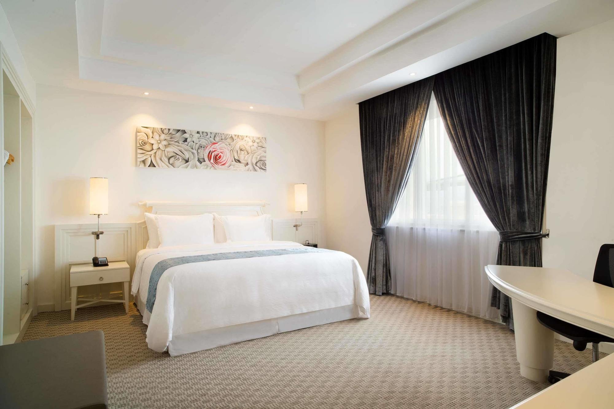 Four Points By Sheraton Bandung Exterior photo